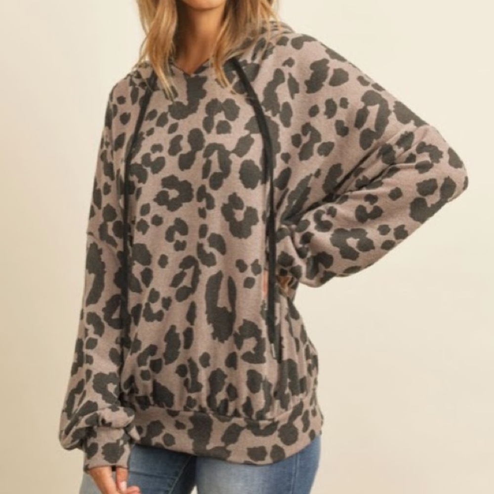 Hooded, Animal Print Pullover Style Top - Picture 7 of 9